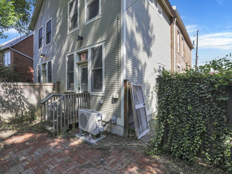 113 E Sycamore Street, Unit 111, Columbus, OH 43206 Photo 6