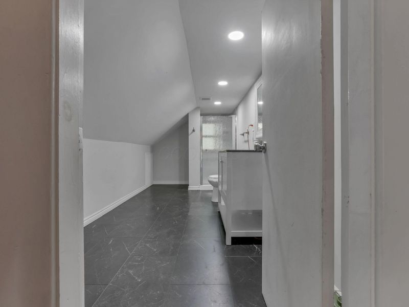 113 E Sycamore Street, Unit 111, Columbus, OH 43206 Photo 65