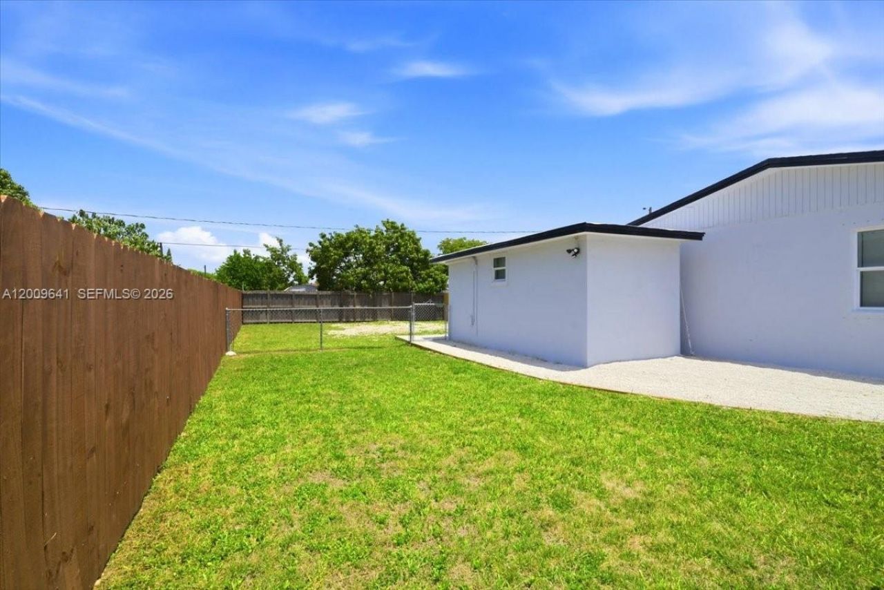 18711 SW 308th St, Homestead, FL 33030 Photo