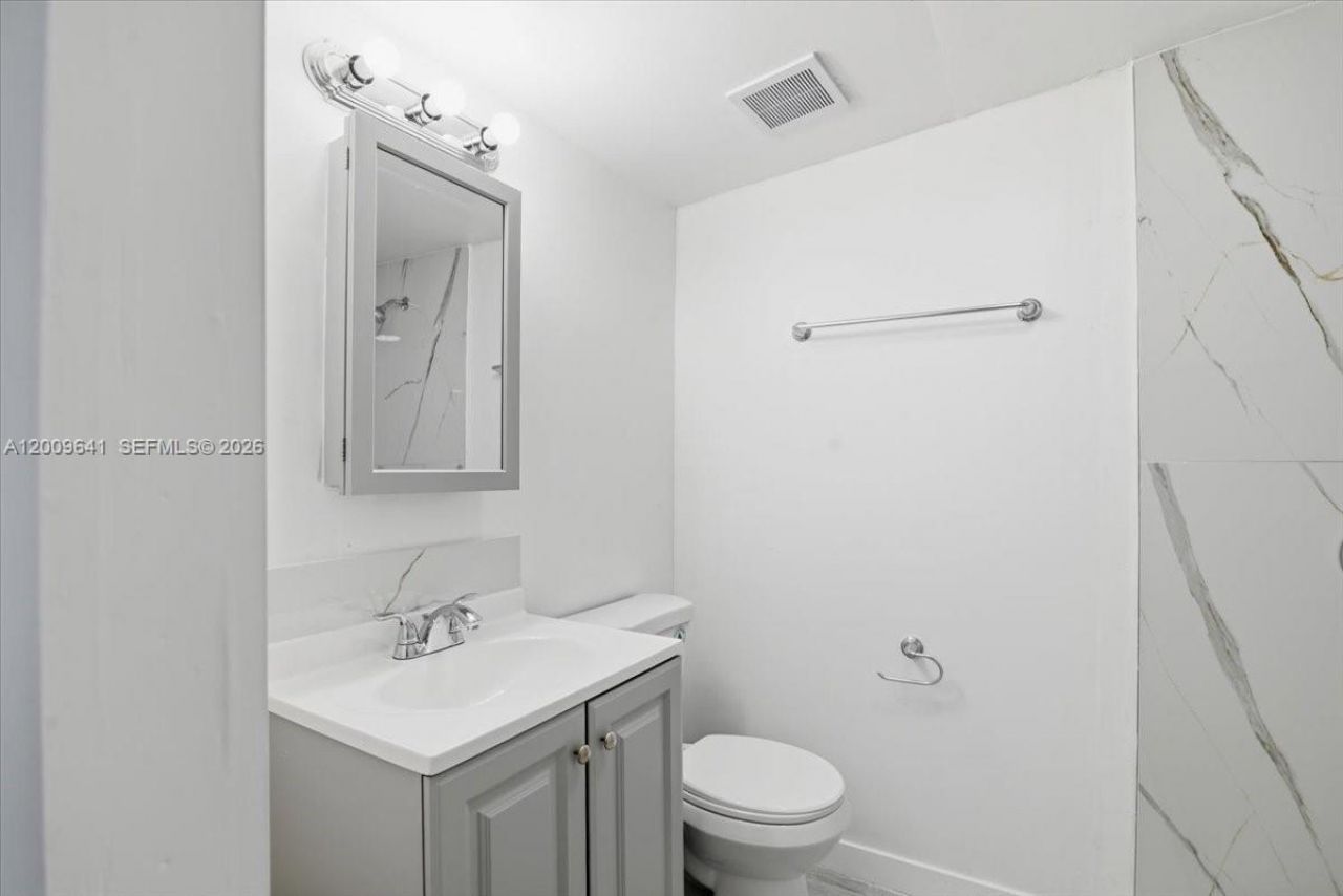 18711 SW 308th St, Homestead, FL 33030 Photo
