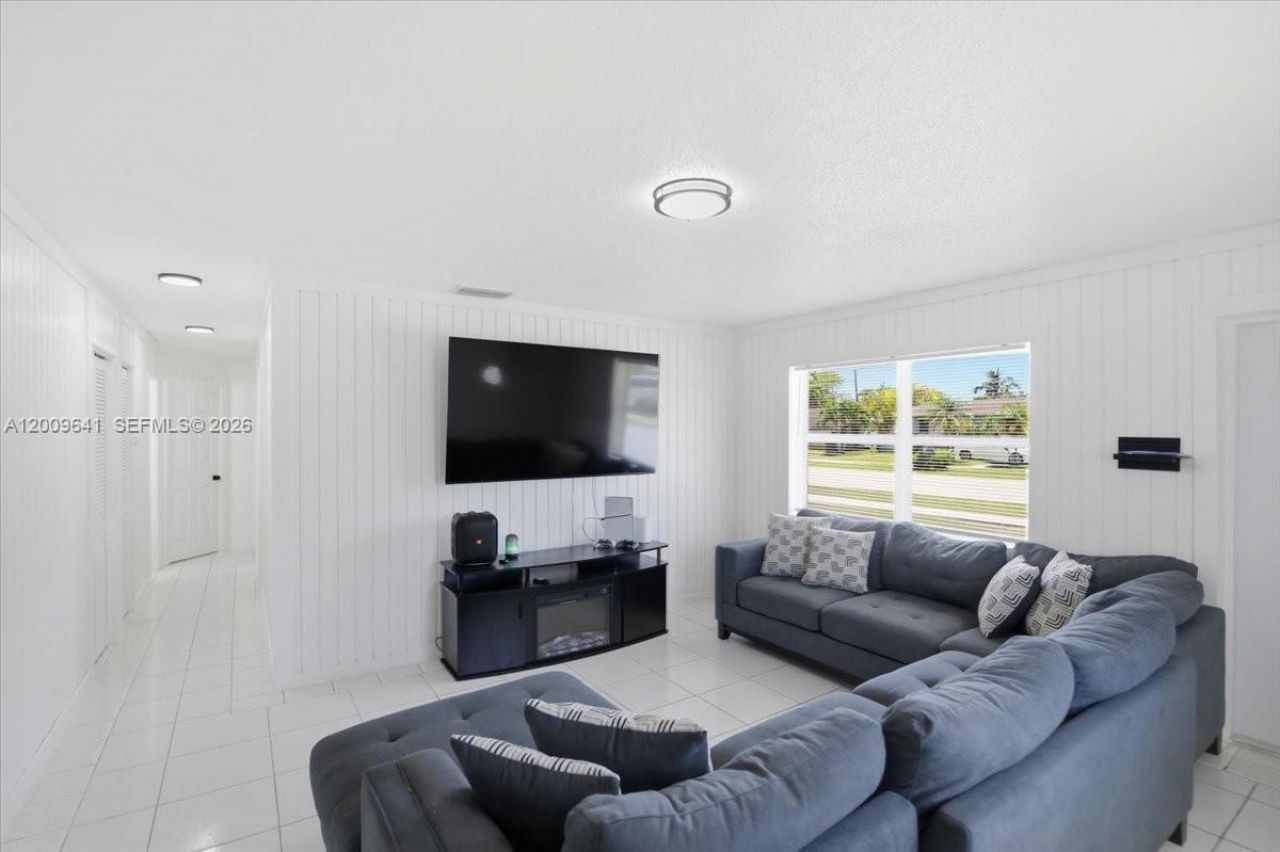 18711 SW 308th St, Homestead, FL 33030 Photo