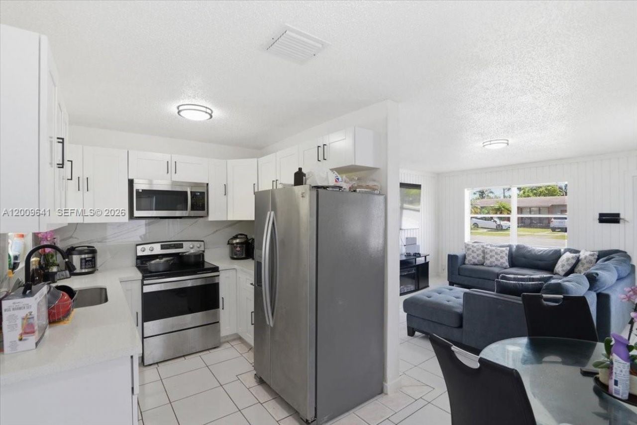 18711 SW 308th St, Homestead, FL 33030 Photo