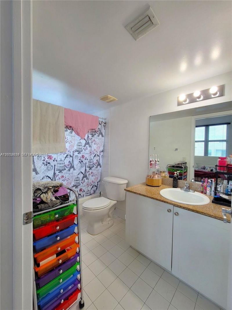 60 NW 37th Ave , Unit 1208, Miami, FL 33125 Photo