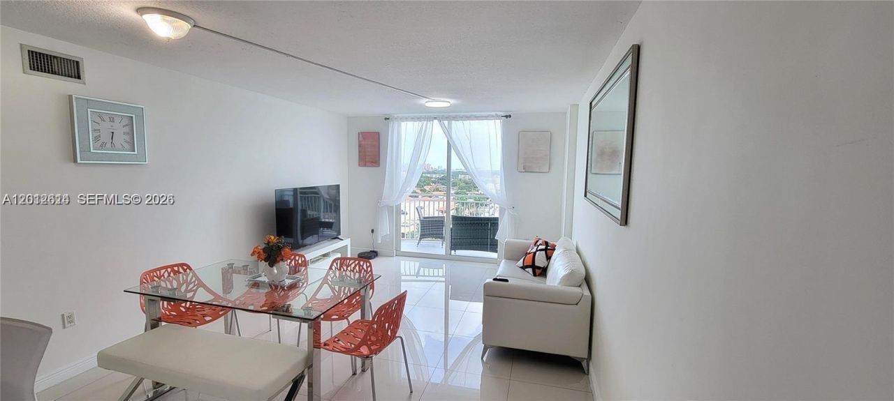 60 NW 37th Ave , Unit 1208, Miami, FL 33125 Photo