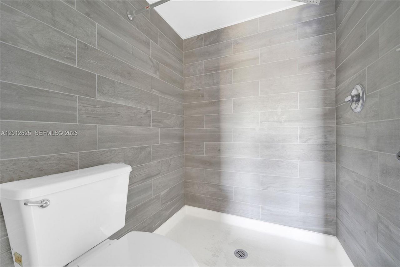 3050 NW 42nd Ave, Unit C406, Coconut Creek, FL 33066 Photo
