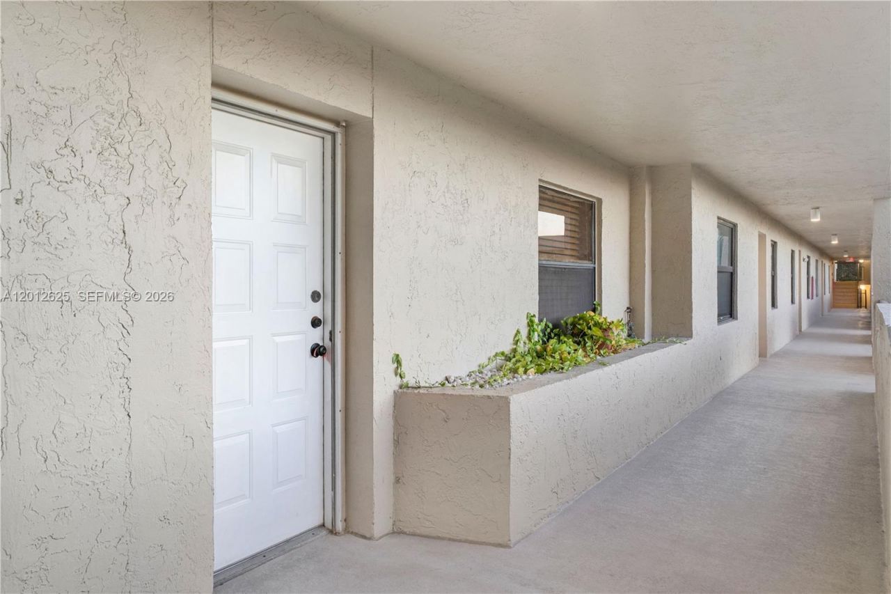 3050 NW 42nd Ave, Unit C406, Coconut Creek, FL 33066 Photo