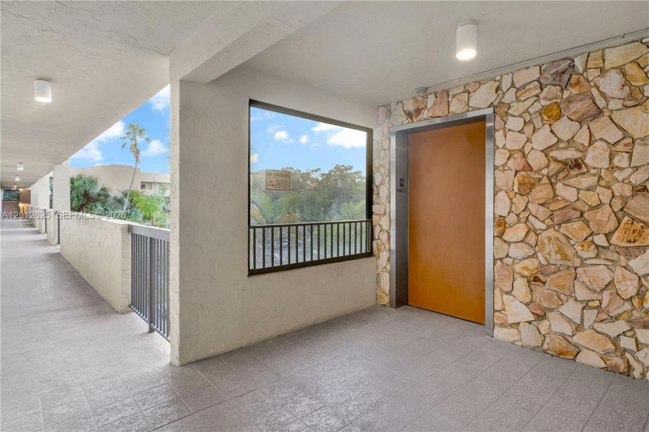 3050 NW 42nd Ave, Unit C406, Coconut Creek, FL 33066 Photo