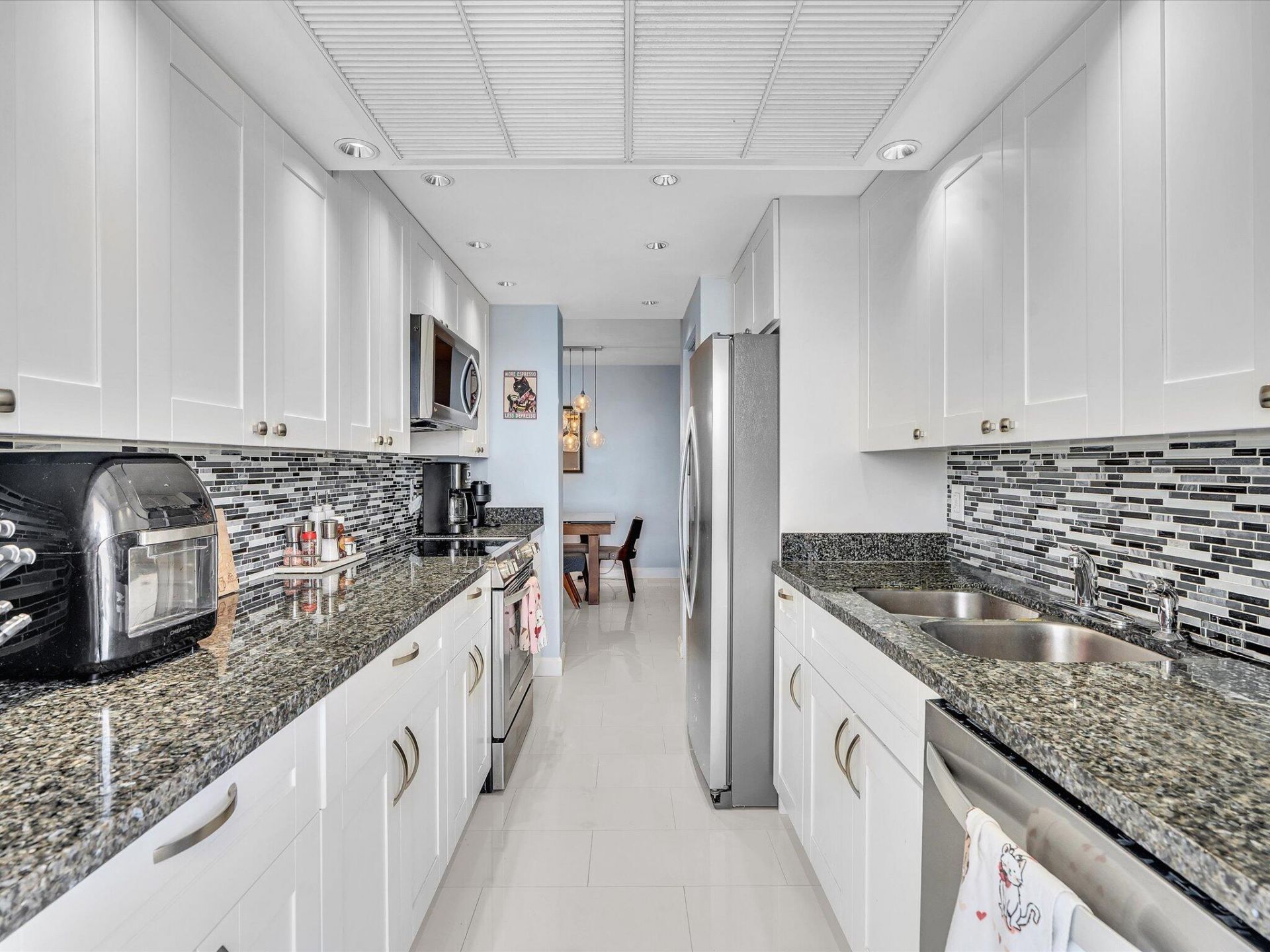 2841 N Ocean Boulevard, Unit 1102, Fort Lauderdale, FL 33308 Photo