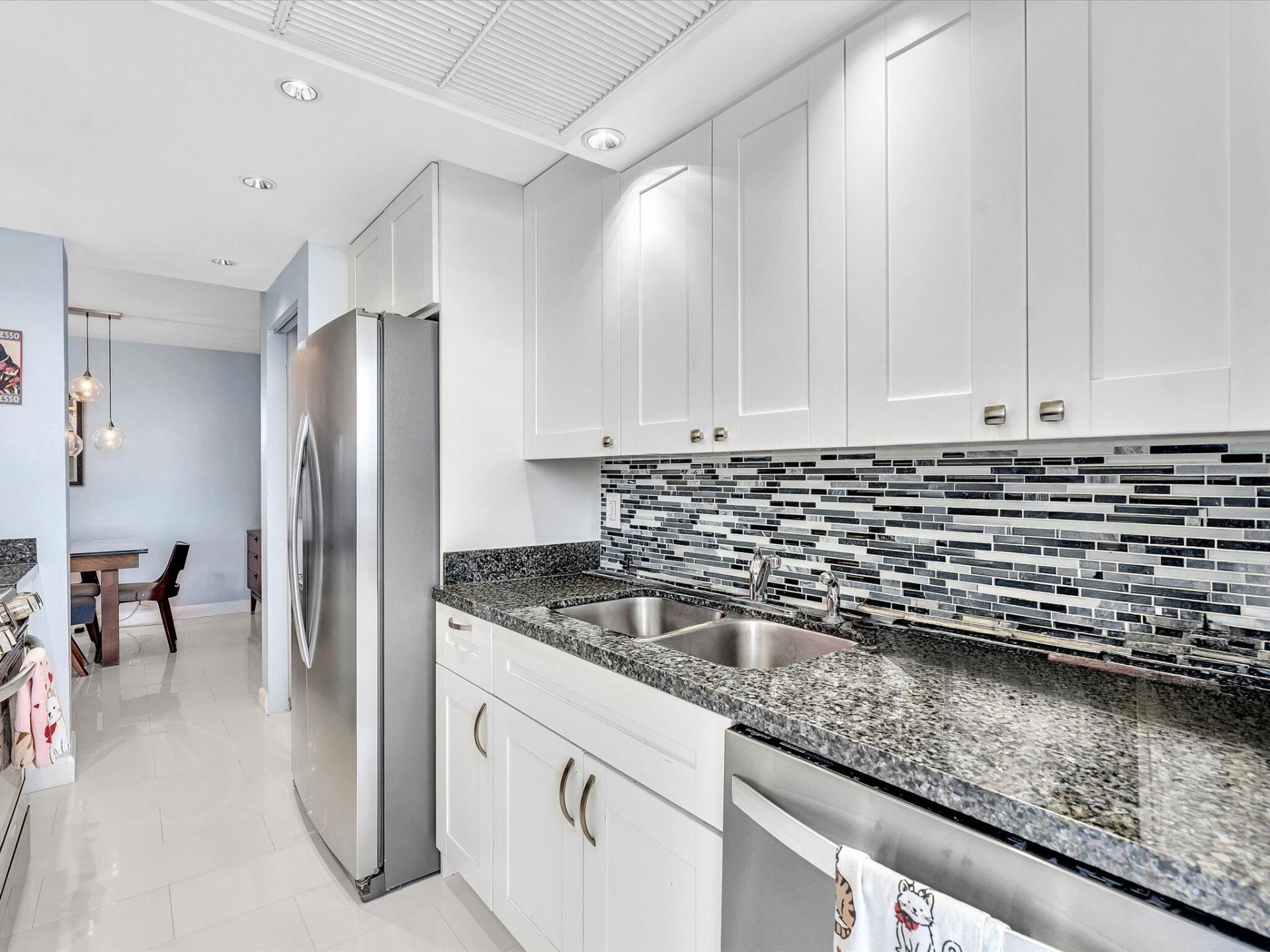 2841 N Ocean Boulevard, Unit 1102, Fort Lauderdale, FL 33308 Photo