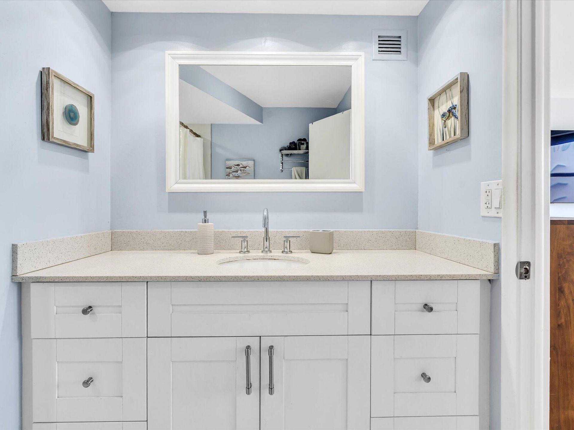2841 N Ocean Boulevard, Unit 1102, Fort Lauderdale, FL 33308 Photo