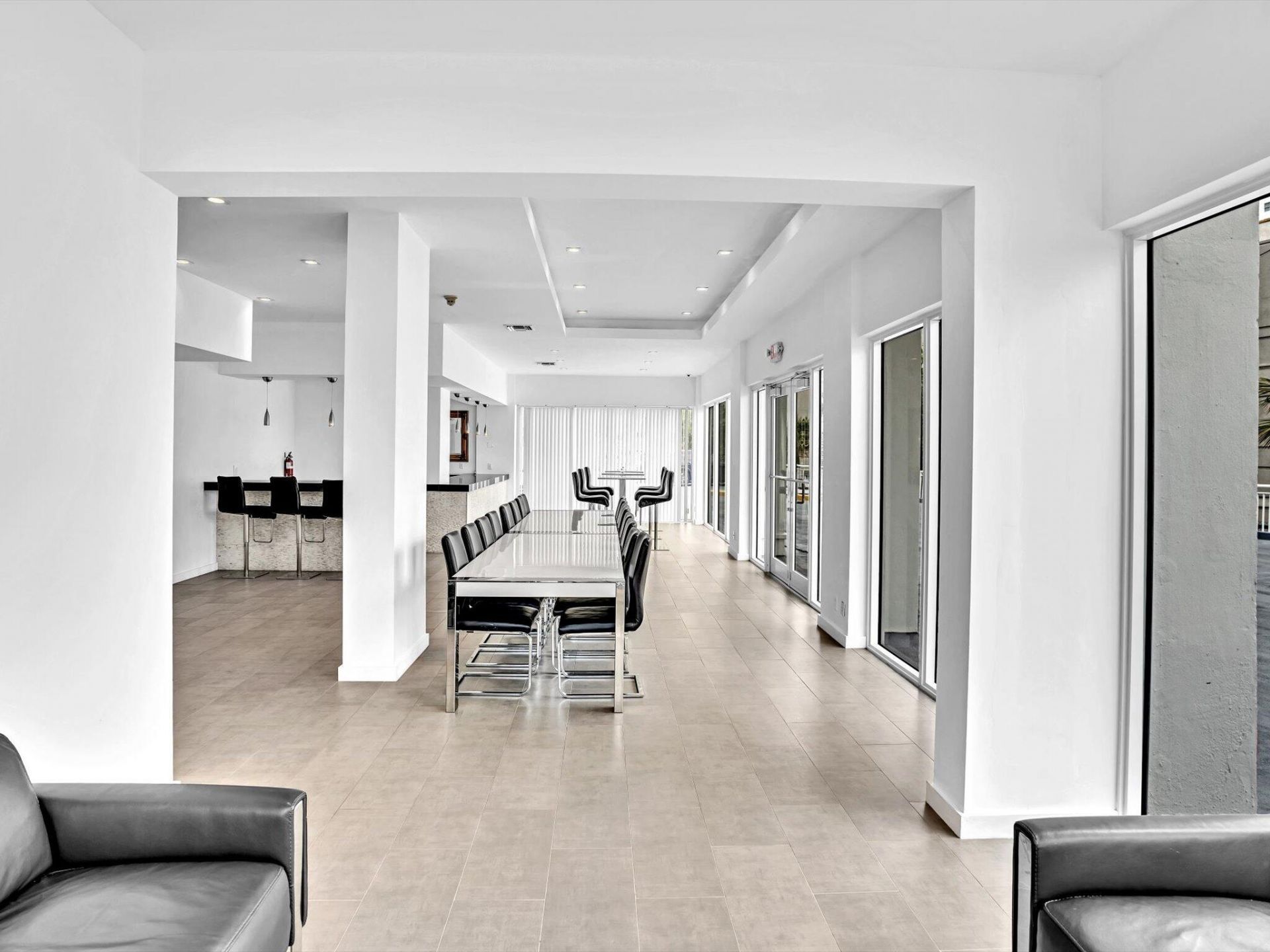 2841 N Ocean Boulevard, Unit 1102, Fort Lauderdale, FL 33308 Photo