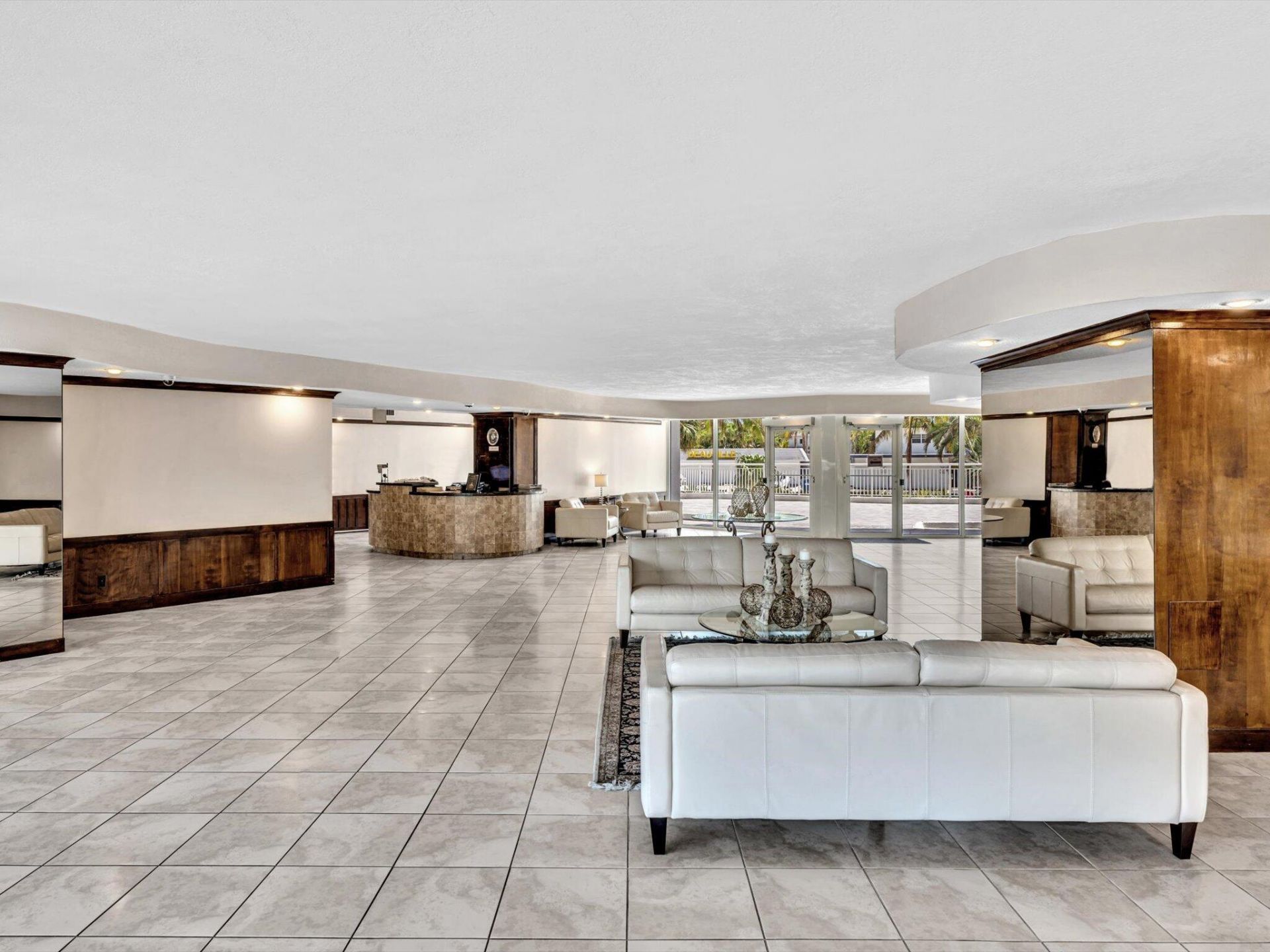 2841 N Ocean Boulevard, Unit 1102, Fort Lauderdale, FL 33308 Photo