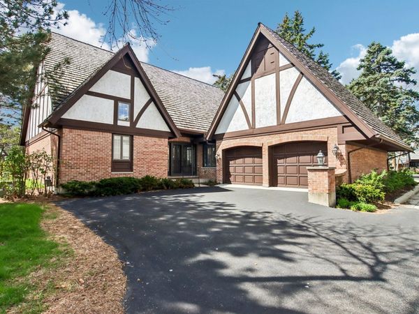 985 Coventry Lane , Highland Park, IL 60035