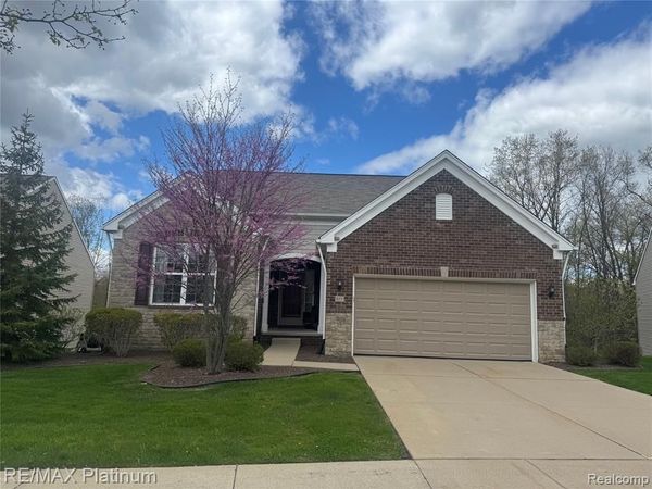 577 Acadia Court, Oceola Twp, MI 48843