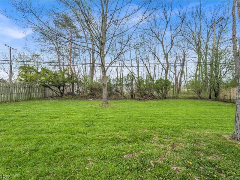 23540 Cannon Road, Bedford Heights, OH 44146 Photo 37