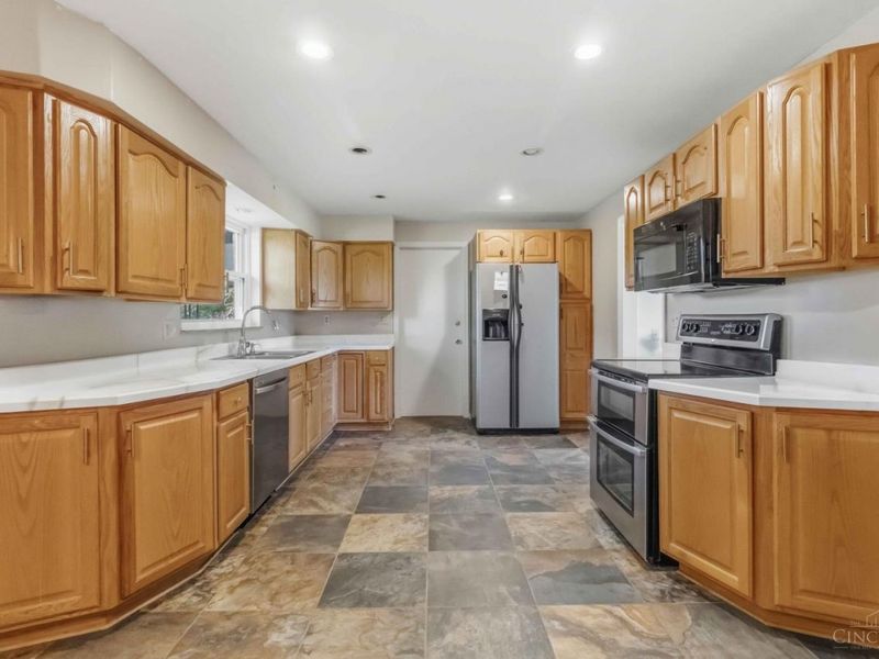 841 Danny Drive, Union Twp, OH 45245 Photo 10