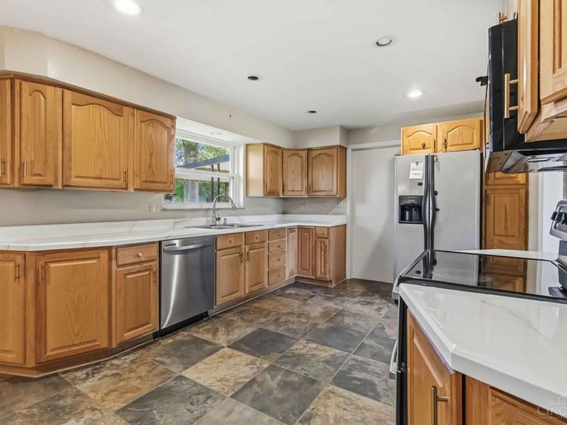 841 Danny Drive, Union Twp, OH 45245 Photo 11