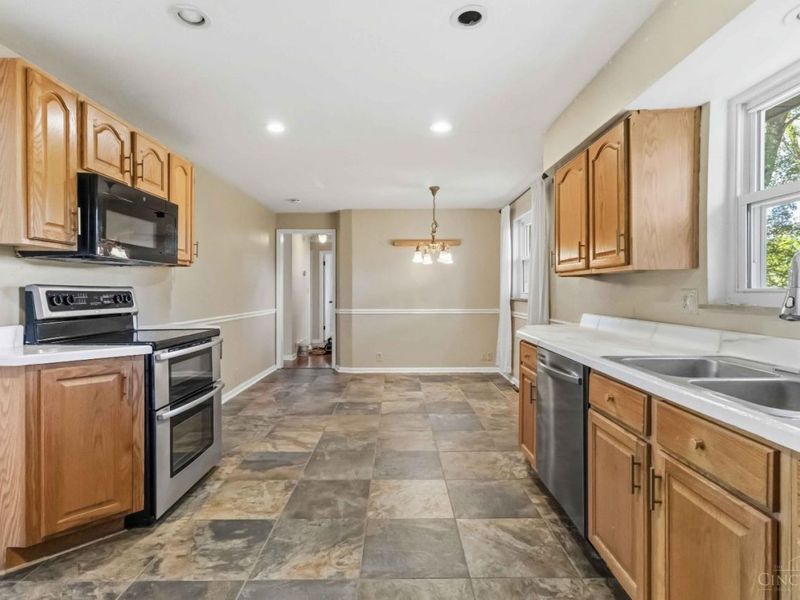 841 Danny Drive, Union Twp, OH 45245 Photo 9
