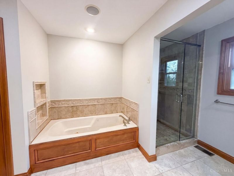 4758 Carriage Drive, Mason, OH 45040 Photo 10