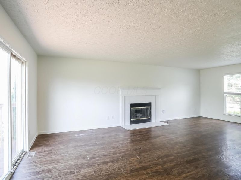 1467 Tenagra Way, Columbus, OH 43228 Photo 3