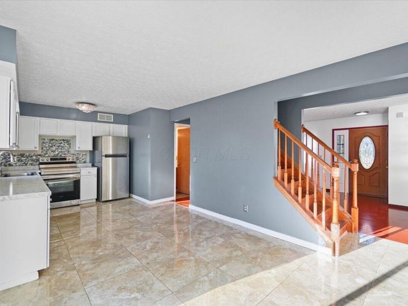1390 Gray Meadow Drive , Columbus, OH 43223 Photo 18