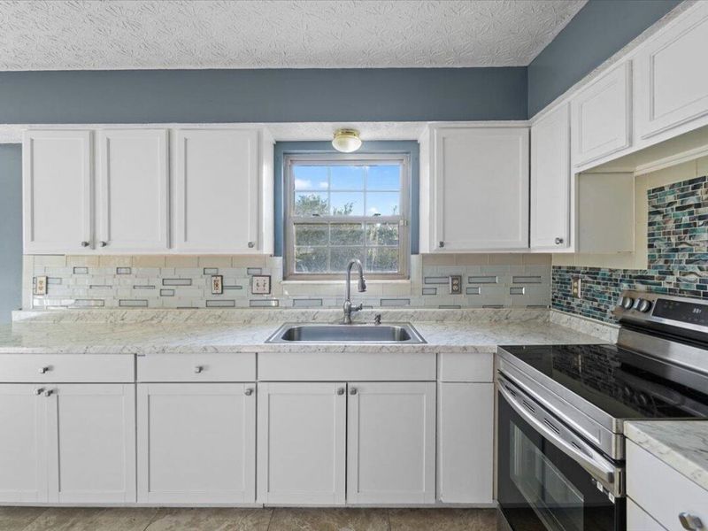 1390 Gray Meadow Drive, Columbus, OH 43223 Photo 6