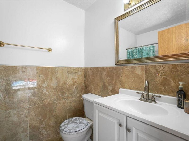 1390 Gray Meadow Drive, Columbus, OH 43223 Photo 8