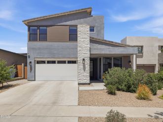822 E HOPI Trail Phoenix, AZ 85042