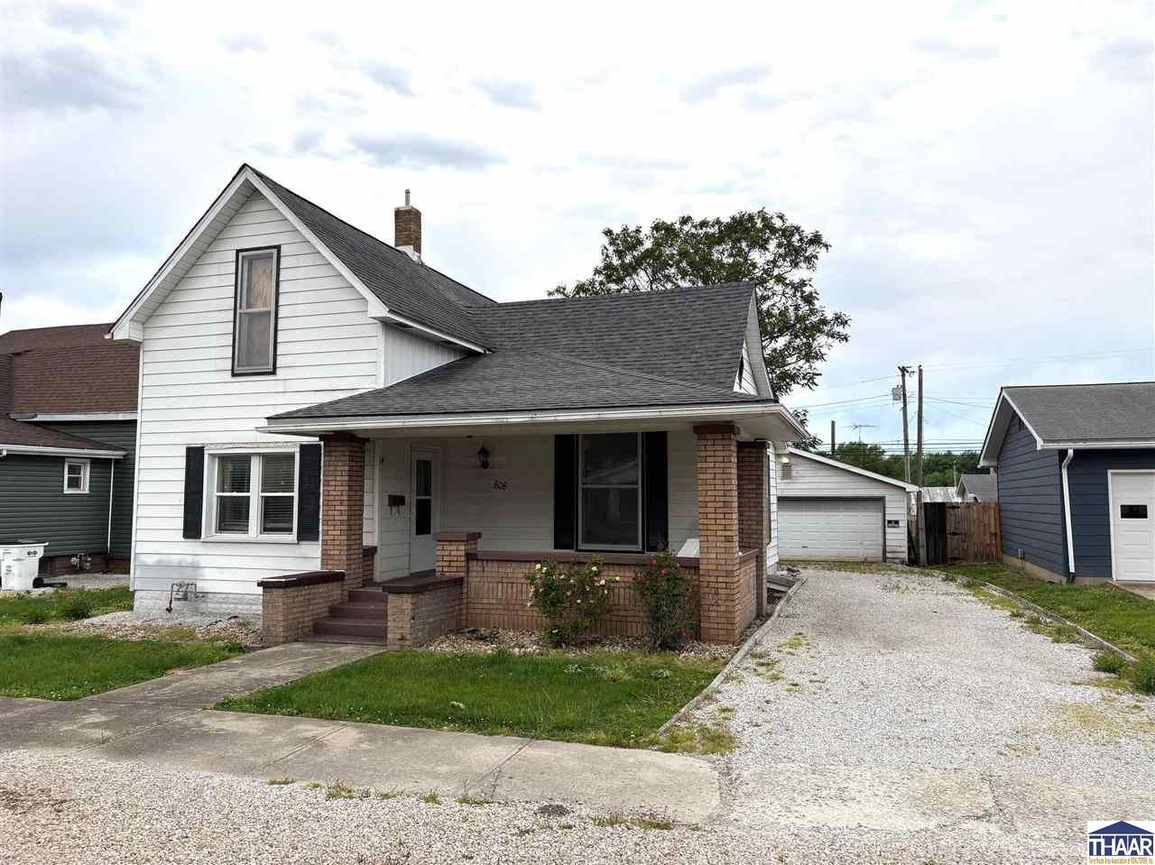 808 Washington Street, Clay City, IN 47841 Main Photo