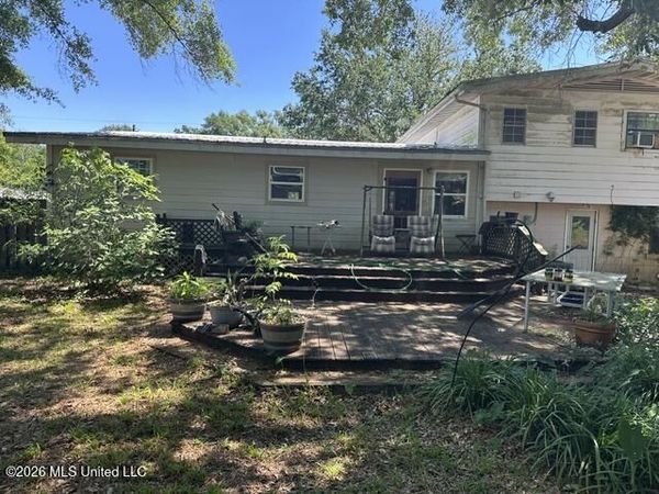 2117 Sandalwood Place, Gautier, MS 39553