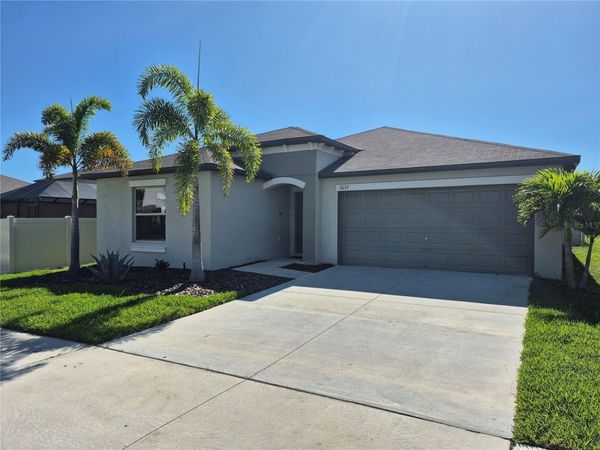 7033 KING CREEK DRIVE, SUN CITY CENTER, FL 33573