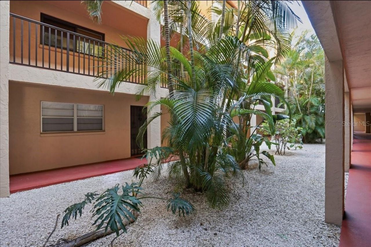3700 S Osprey Avenue, Unit 115, Sarasota, FL 34239 Photo