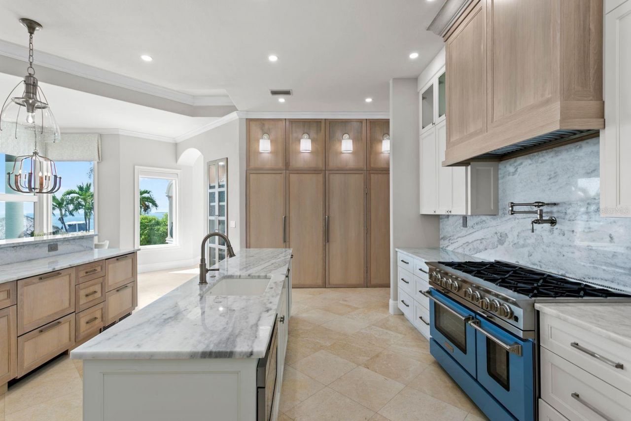 611 1st Avenue S, Tierra Verde, FL 33715 Photo