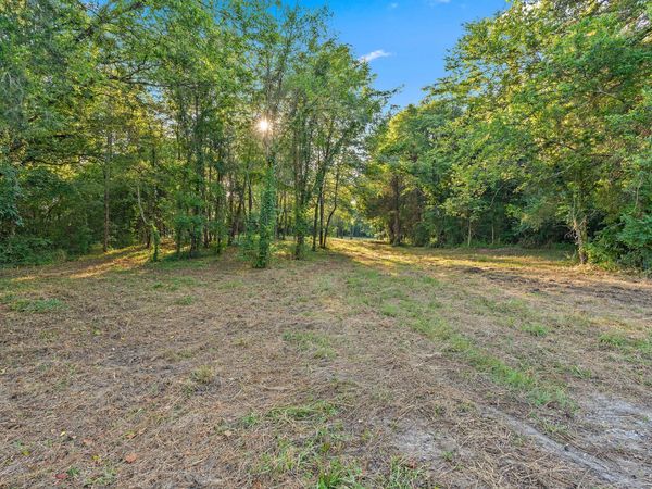 2821 Double Branch Rd , Columbia, TN 38401