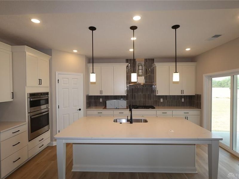 195 Tilly Court, Unit 0018, Springboro, OH 45066 Photo 4