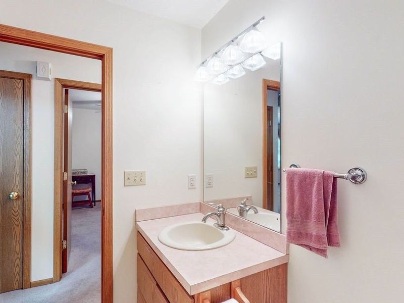 249 W Heatherwood Drive, Barberton, OH 44203 Photo 24