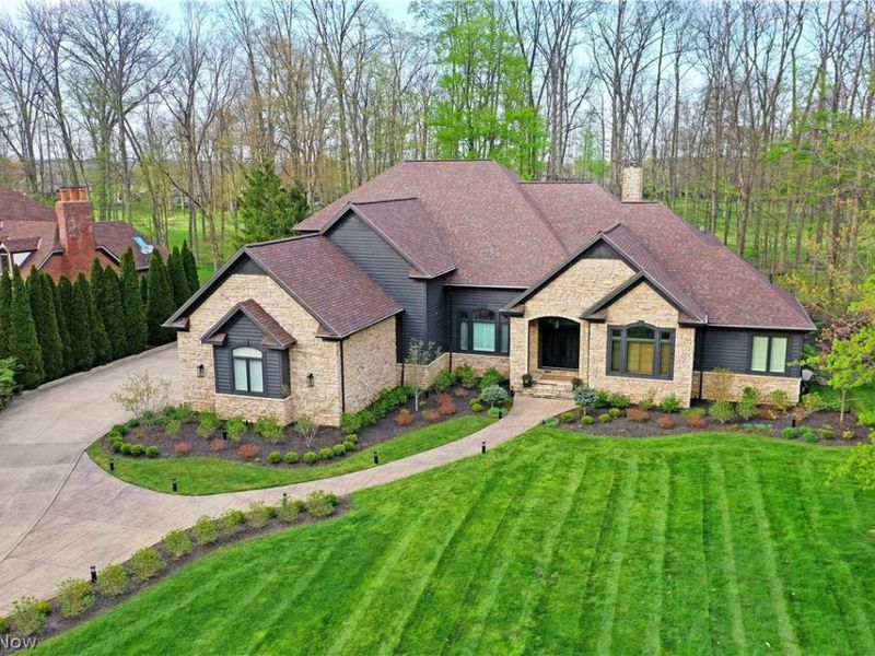 460 Club Drive , Aurora, OH 44202 Photo 2