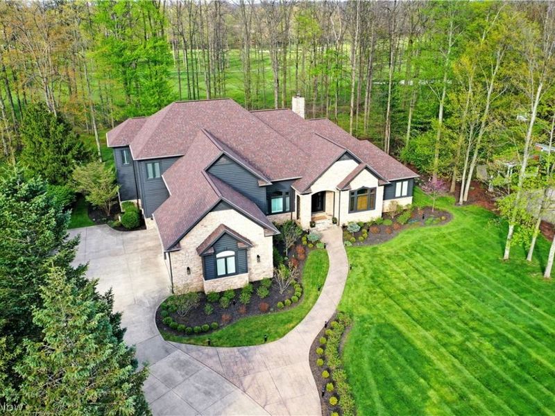 460 Club Drive , Aurora, OH 44202 Photo 3