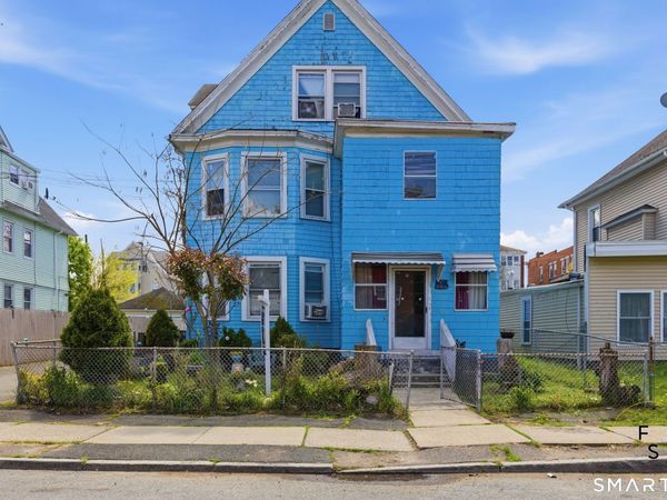 31-33 Standish, Hartford, CT 06114