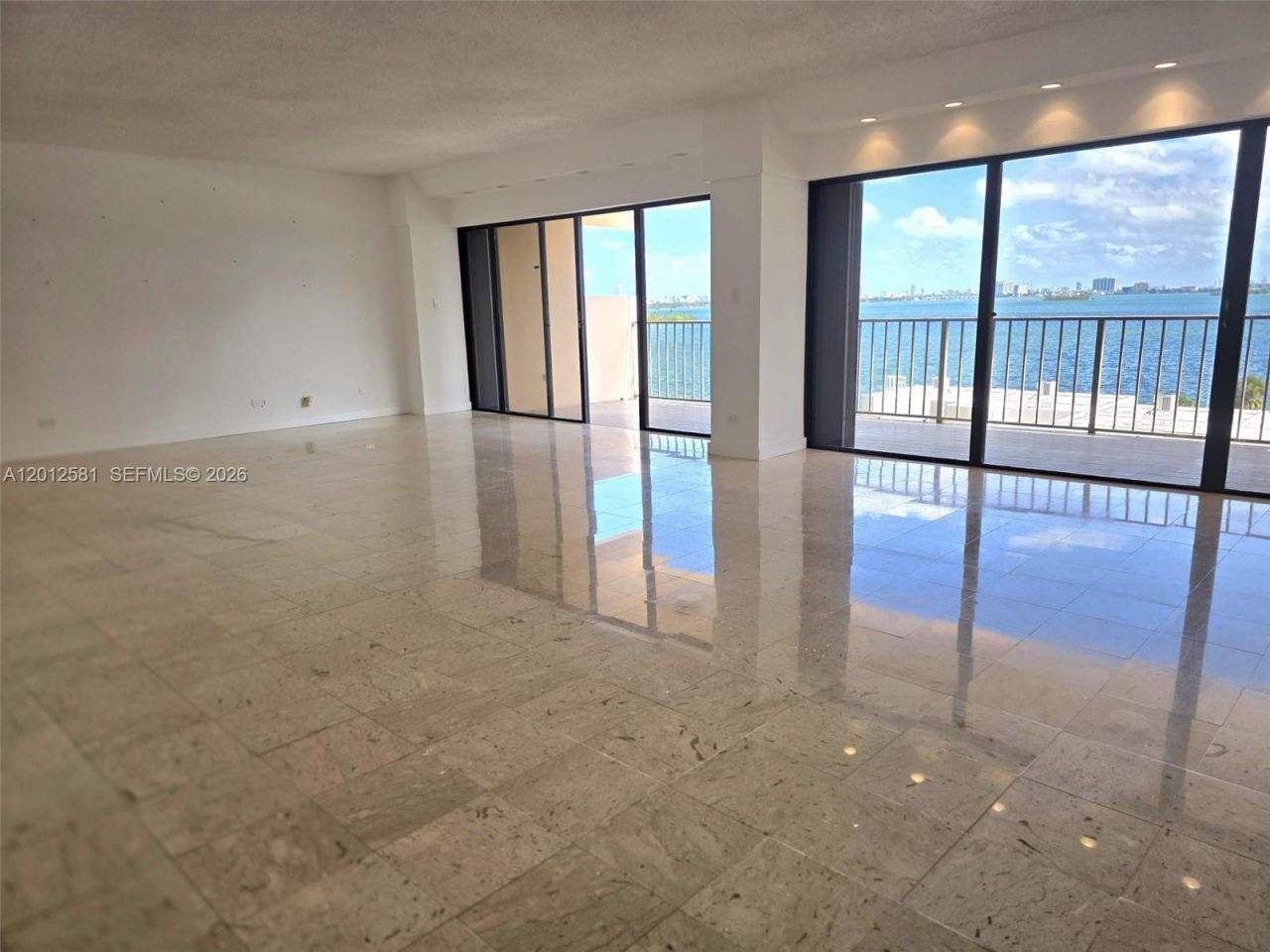1800 NE 114th St , Unit 706, Miami, FL 33181 Photo