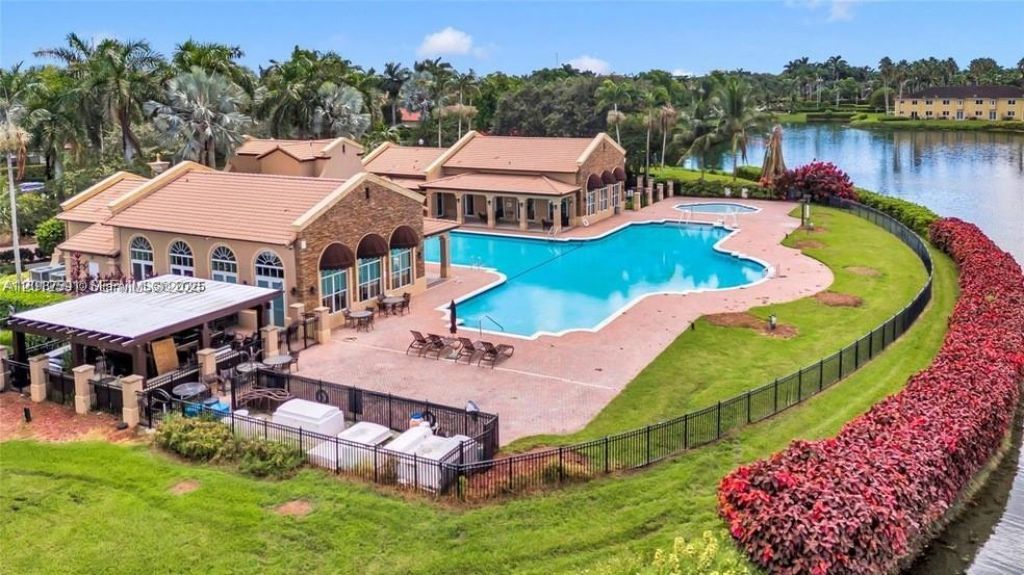 3375 NE 15th Dr , Unit 102-12, Homestead, FL 33033 Photo