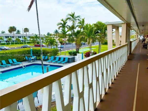 900 Atlantic Shores Blvd , Unit 220, Hallandale Beach, FL 33009