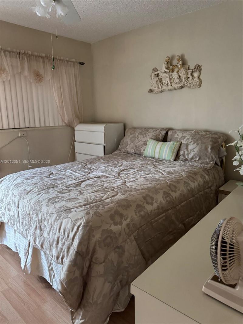 900 Atlantic Shores Blvd , Unit 220, Hallandale Beach, FL 33009 Photo