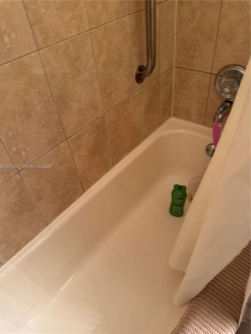 900 Atlantic Shores Blvd , Unit 220, Hallandale Beach, FL 33009 Photo