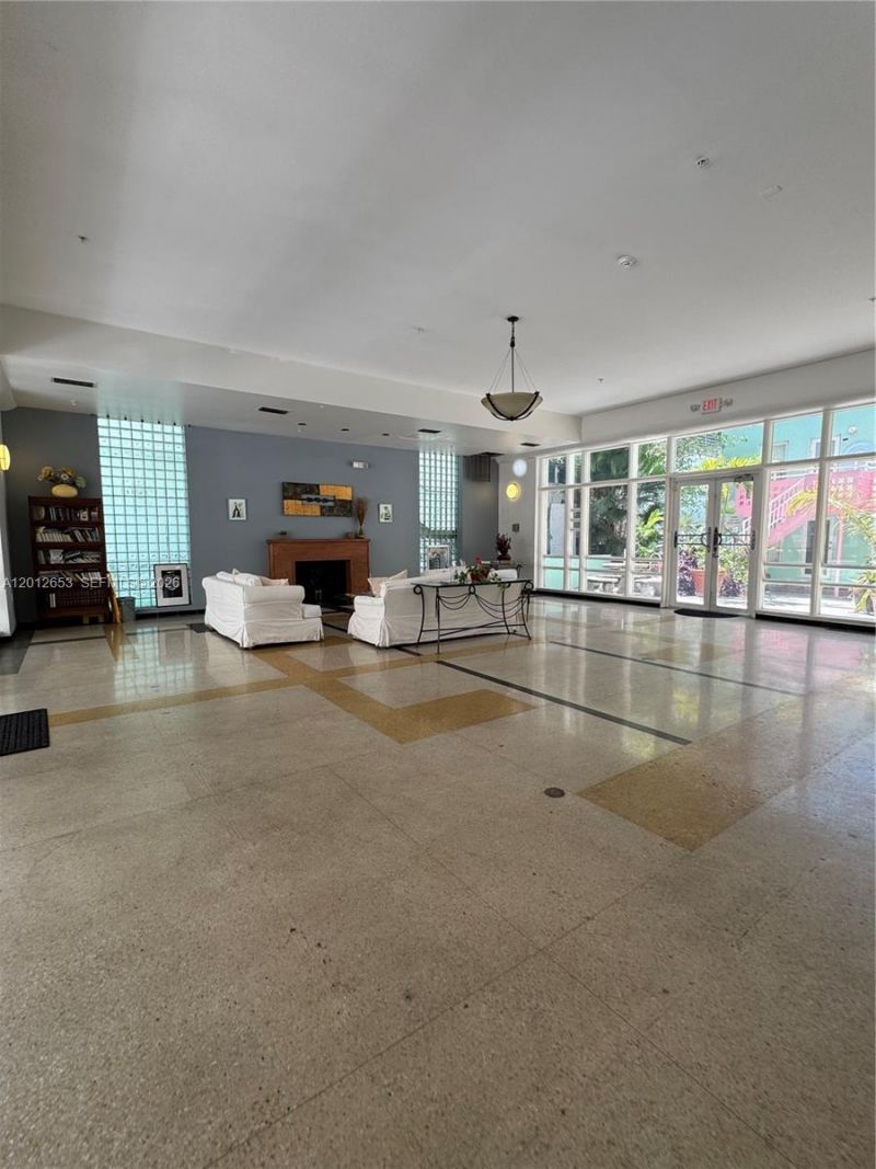 1460 Ocean Dr, Unit 208, Miami Beach, FL 33139 Photo