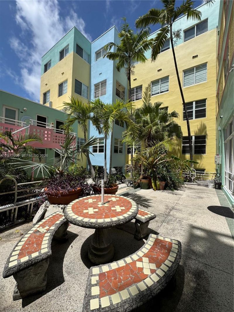 1460 Ocean Dr, Unit 208, Miami Beach, FL 33139 Photo