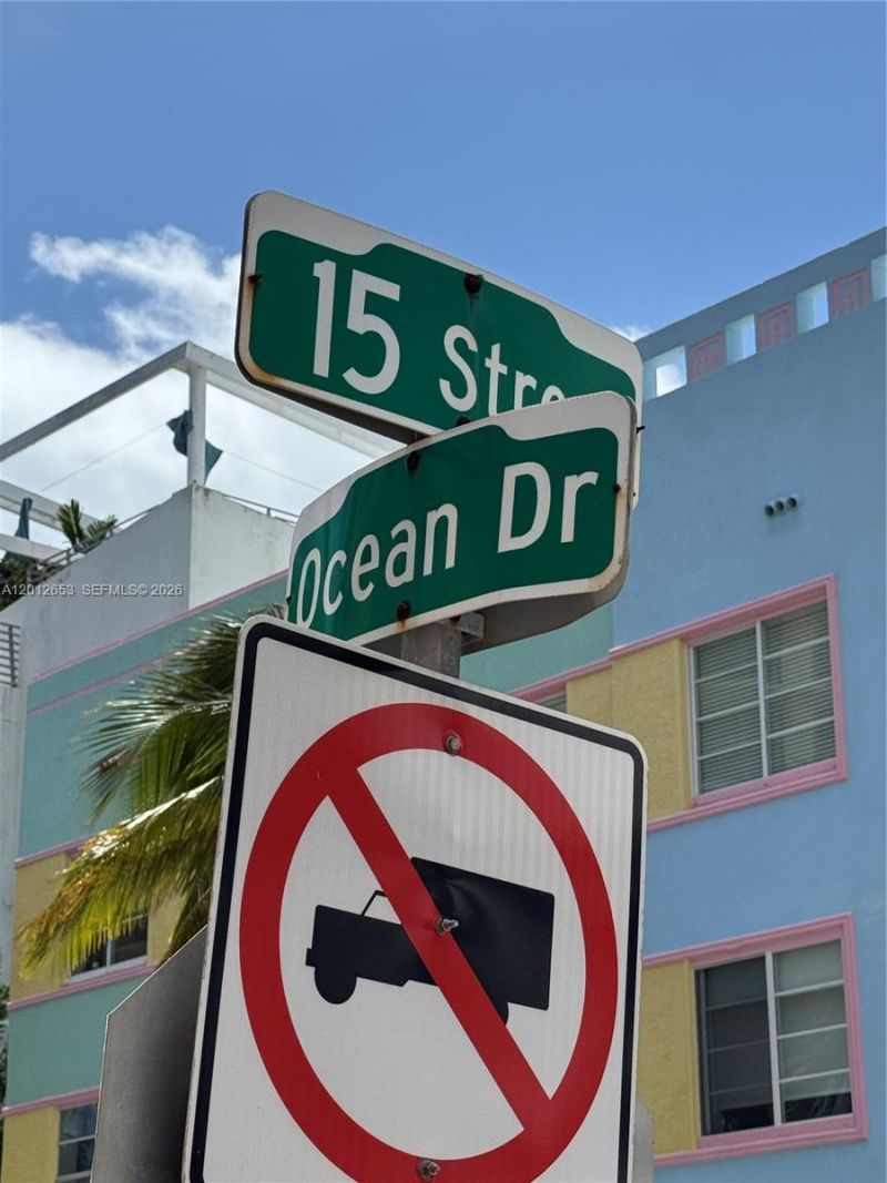 1460 Ocean Dr, Unit 208, Miami Beach, FL 33139 Photo