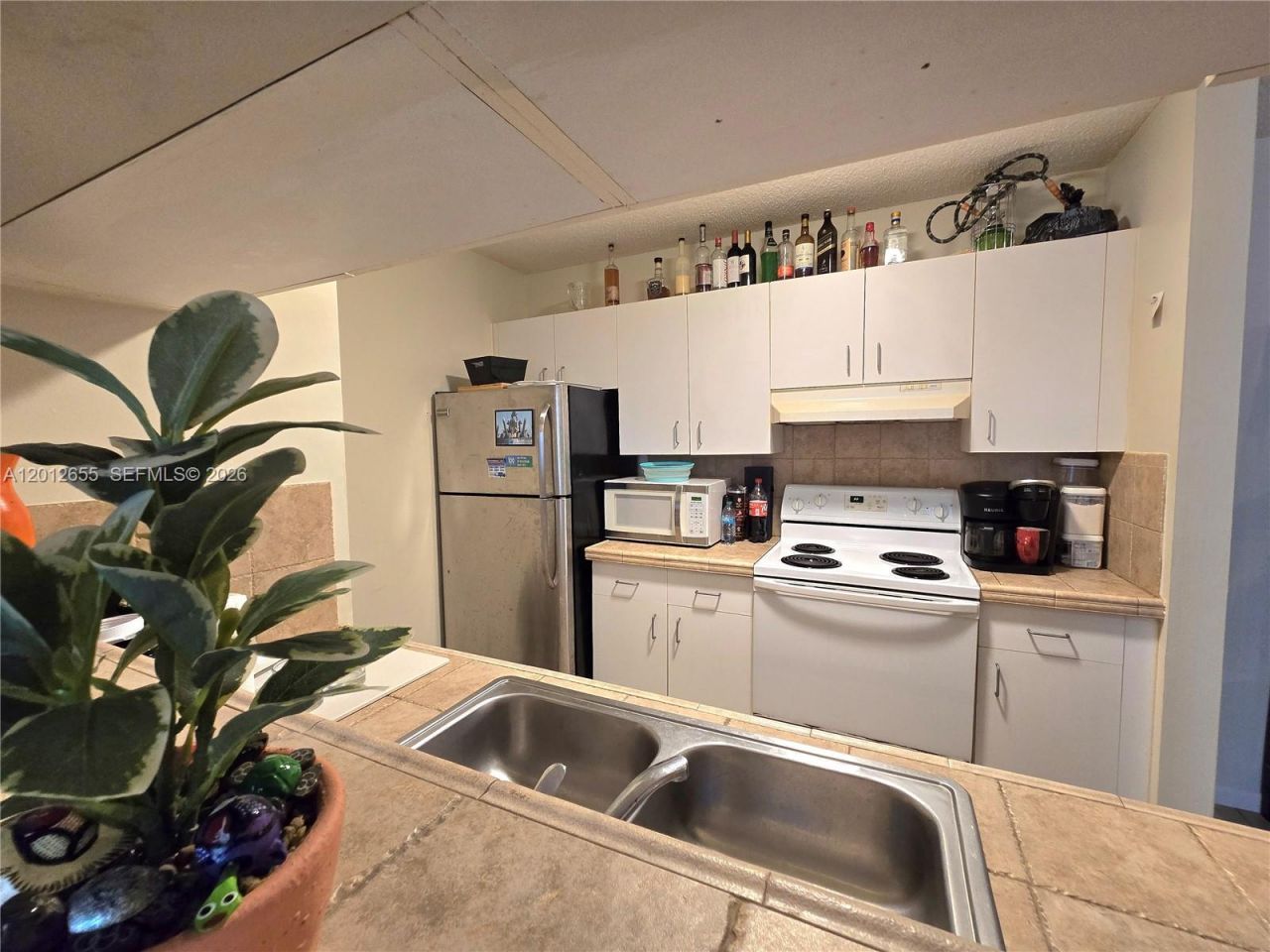 1715 Village Blvd, Unit 205, West Palm Beach, FL 33409 Photo