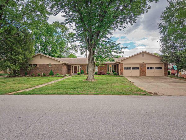 1616 Burnett Lane, Vincennes, IN 47591