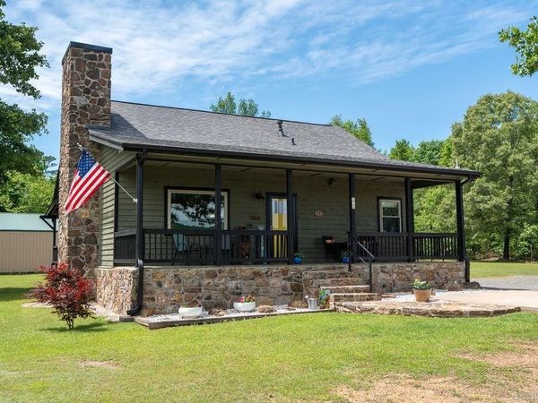 876 Tannenbaum Road, Drasco, AR 72530
